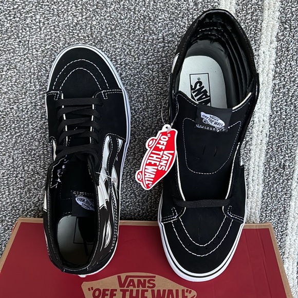 Vans Sk8-Hi Flame Black/White WMNS - Picture 13 of 16